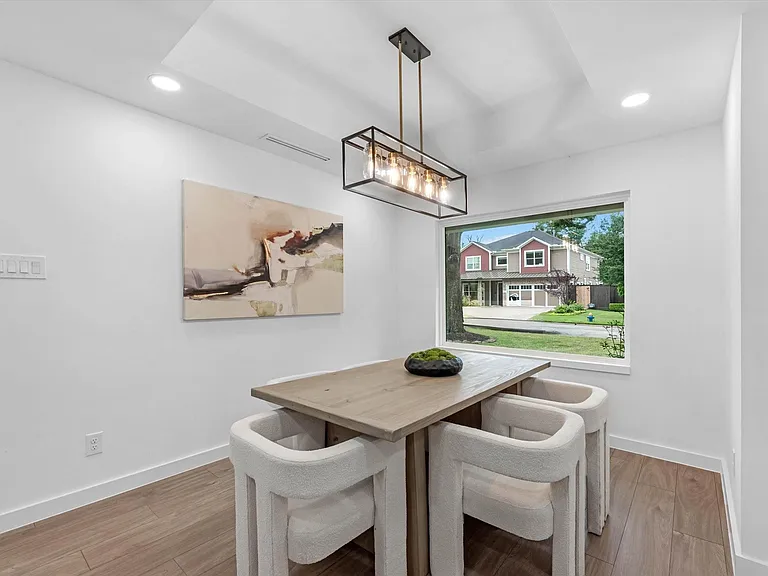 1826 Woodcrest Dr — Photo 10