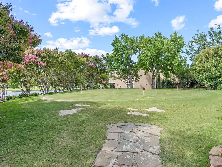 2955 Country Place Cir — Photo 32