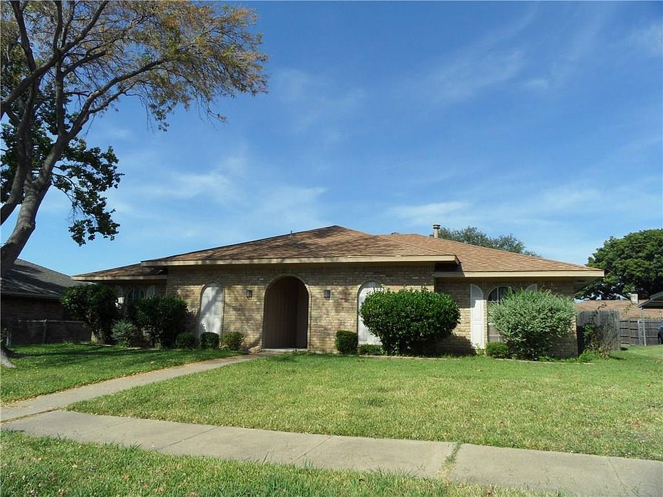 1st image of 1809 Kensington Dr