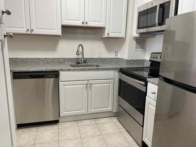1st image of 872 Massachusetts Ave APT 600