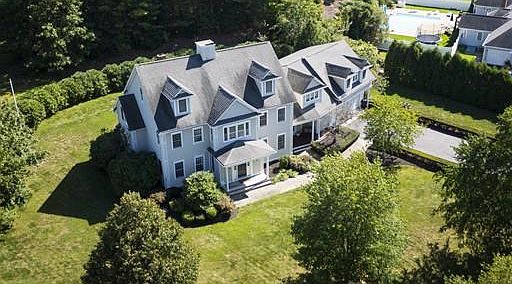 1st image of 77 High Pines Dr