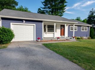 24 Cedar St, Hudson, NH 03051