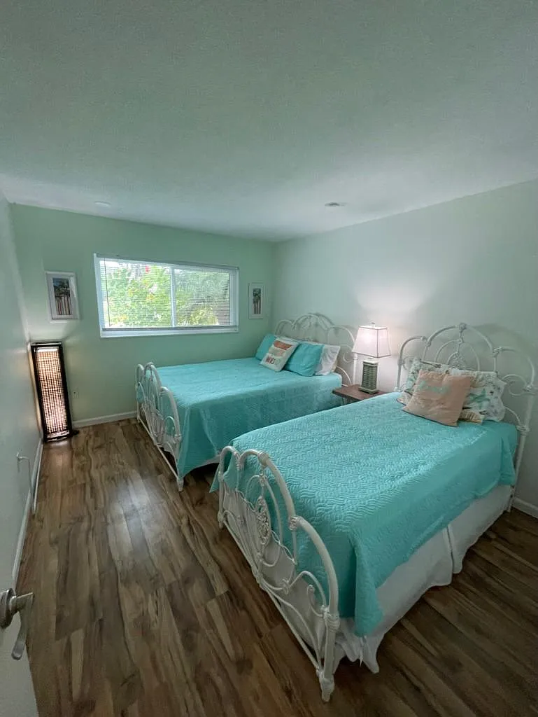 2 bed, 878 sqft, $2,135 — Photo 4