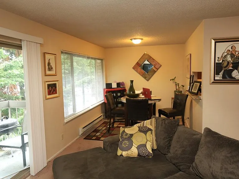 500 Union Ave NE #104 — Photo 2