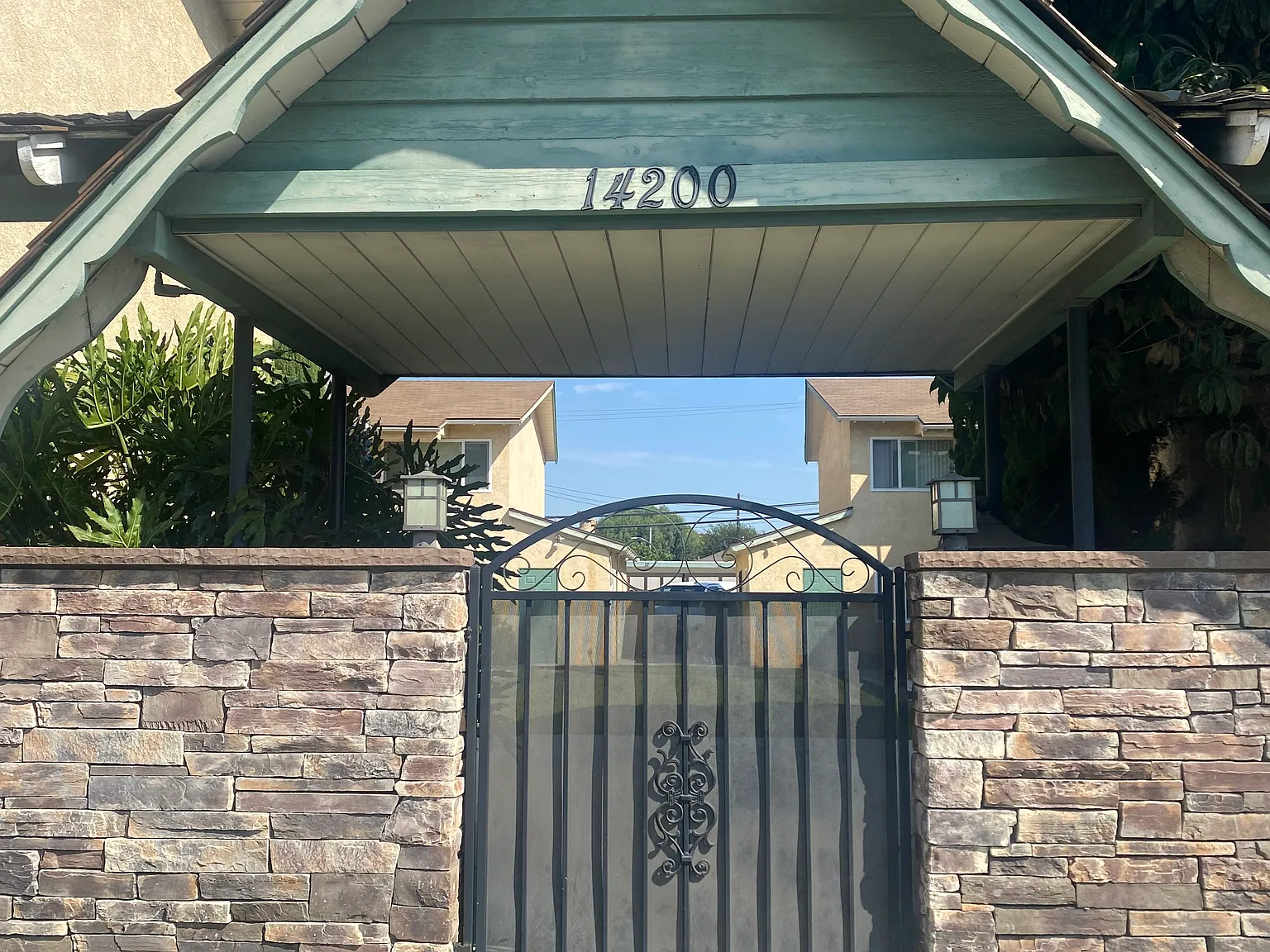 2 bed, $2,150 — Photo 3