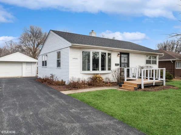 2406 Sigwalt St, Rolling Meadows, IL 60008