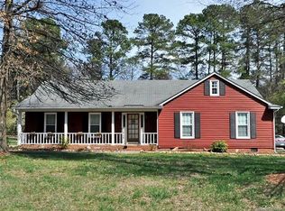 9726 Kent Village Dr, Charlotte, NC 28269