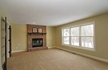 1st image of 905 Fernbrook Ln N