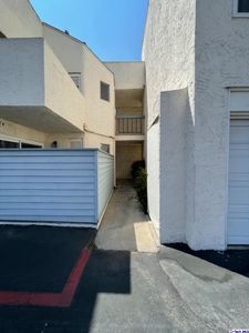 18411 Hatteras St, Tarzana, CA, 91356