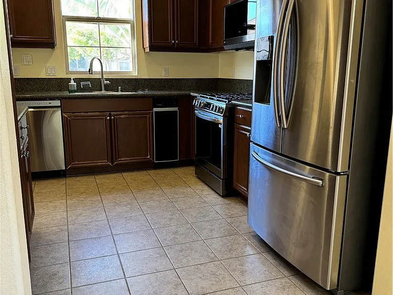 20323 W Livorno Way — Photo 4
