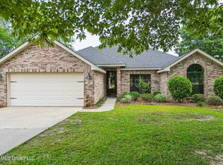 16 Pebble Brook Xing, Perkinston, MS 39573