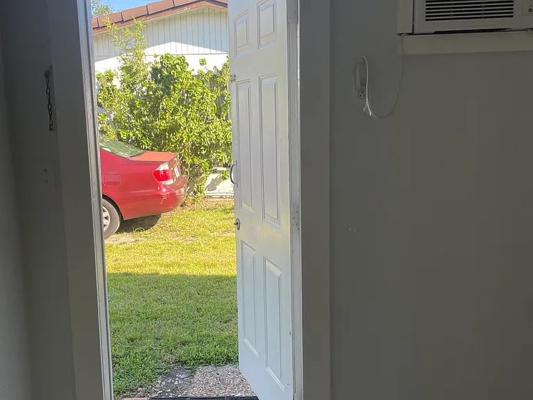 7461 SW 132nd Ave — Photo 3