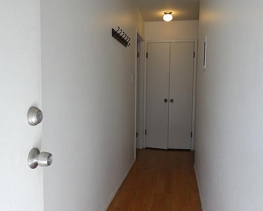 5th image of 2487 Anna Dr #1