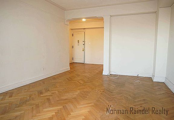 4th image of 529 E 235th St APT 3C