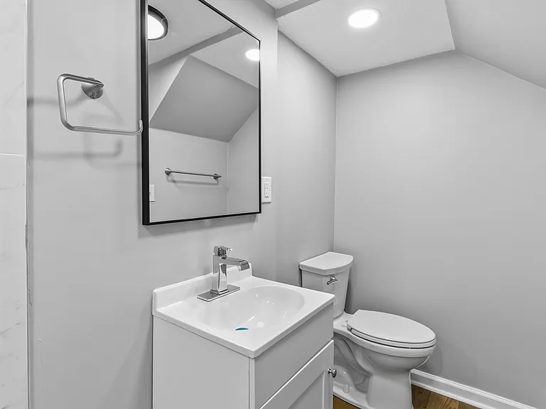 4505 Bancroft St — Photo 16