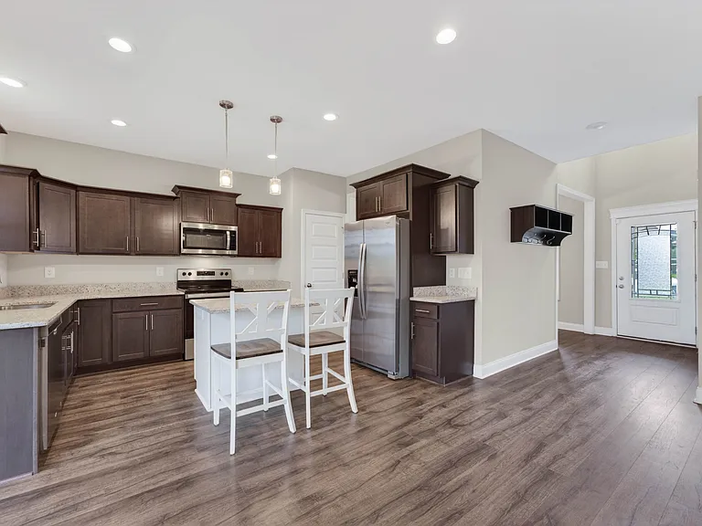 792 Crestone Ln — Photo 9