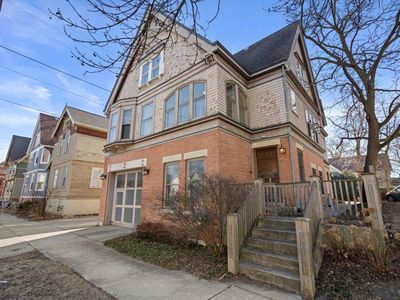 117 East Lloyd STREET, Milwaukee, WI, 53212