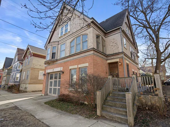 117 East Lloyd STREET, Milwaukee, WI 53212