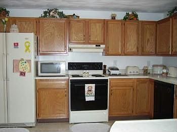 4th image of 1311 Larrel Ln