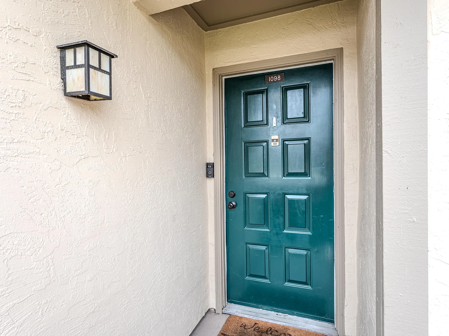 2 bed, 863 sqft, $2,950 — Photo 2