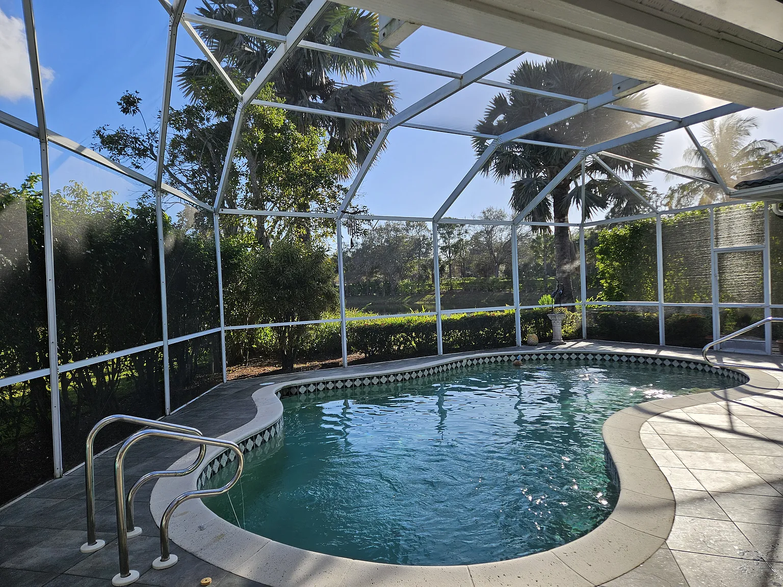 4 bed, 2315 sqft, $7,000 — Photo 4