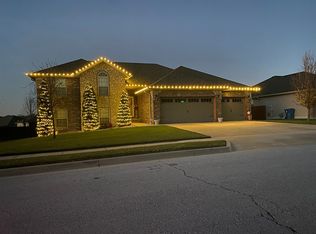 1103 E Highview Dr, Ozark, MO 65721