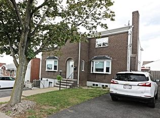 32 Sigourney St, Revere, MA 02151