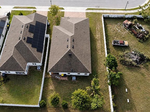 5th image of 179 BLUE CYPRESS DRIVE