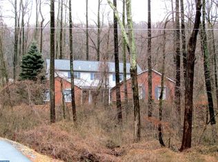 86 Hemlock Rd, Reading, PA 19607