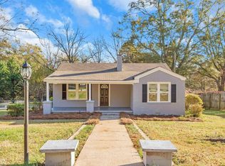 817 Lynn Ave, Jefferson, GA 30549