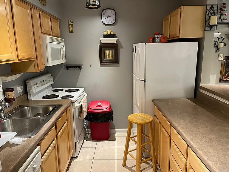 5854 N Kenmore Ave #2D — Photo 9
