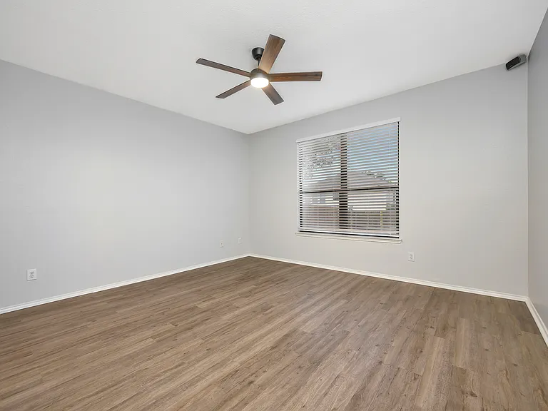 4144 Capstone Dr — Photo 12