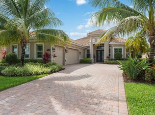9446 Lagomar Ct, Naples, FL 34114