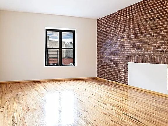 3rd image of 570 W 172nd St APT 3C