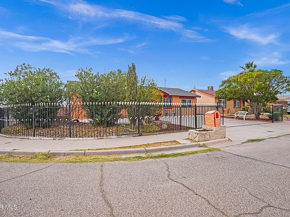 2nd image of 8735 Iglesia Cir