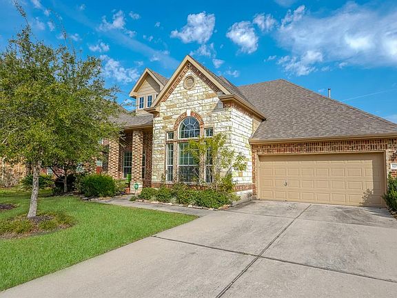 3rd image of 12519 Park Meadow Dr