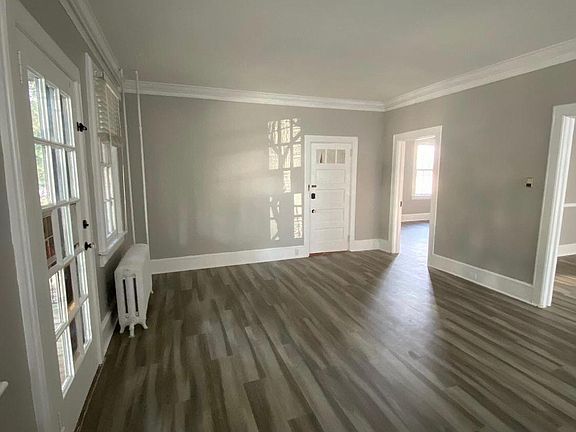 3rd image of 520 Westover Ave APT 1