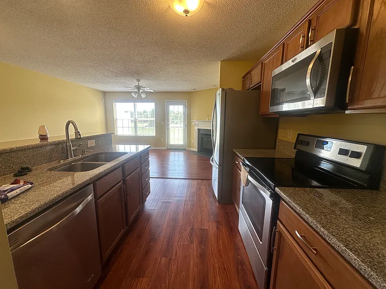 7728 Oliver Park Dr — Photo 21