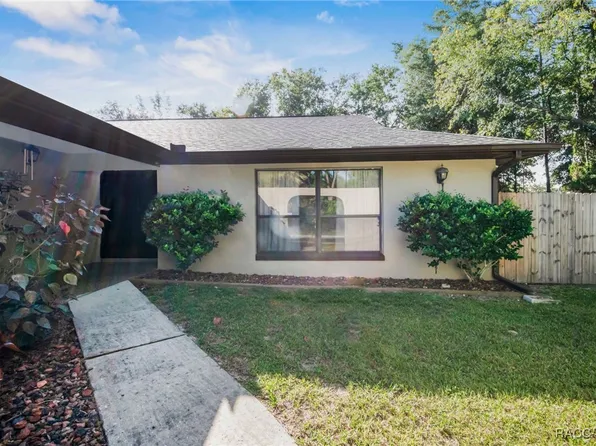 9161 N Bertin Dr, Citrus Springs, FL 34434