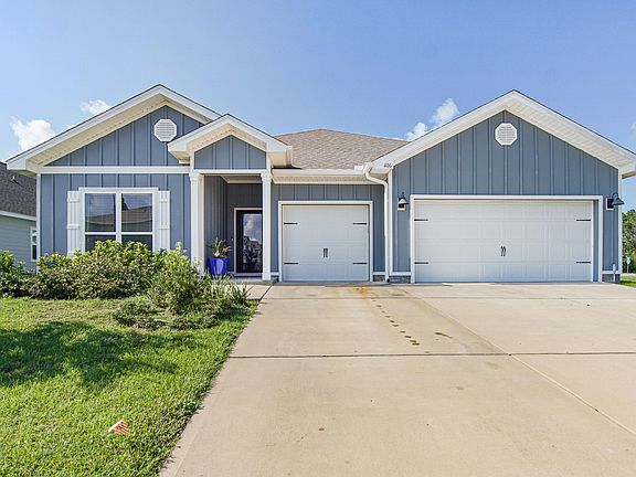 2nd image of 406 Albert Meadow Ln