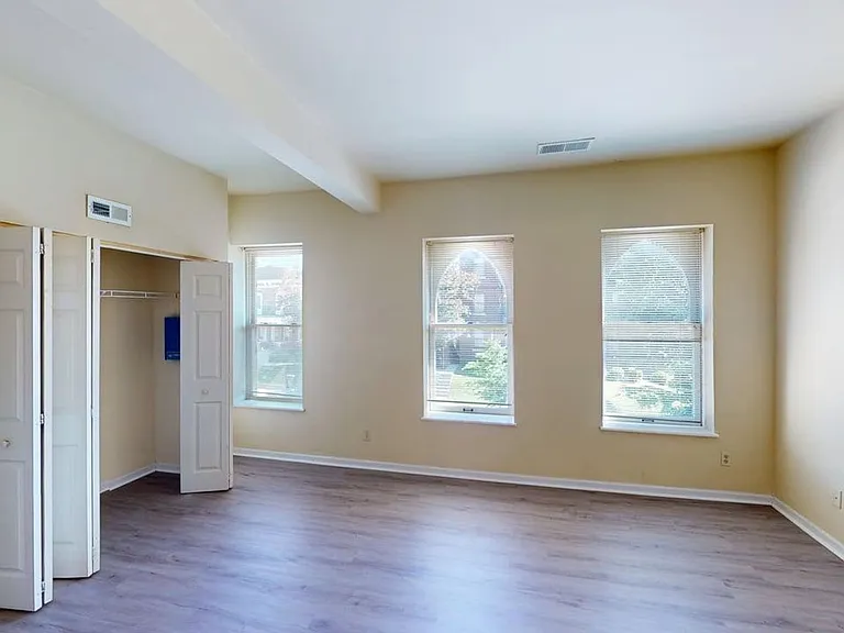 3861 McRee Ave — Photo 35
