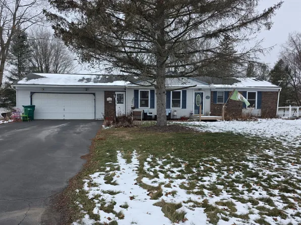 170 Bowerman Rd, Farmington, NY 14425
