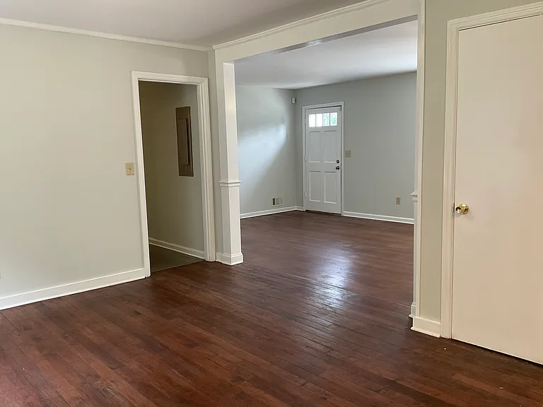 345 Norcross St — Photo 2