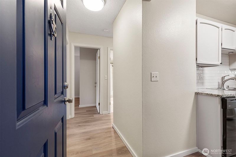 5th image of 26435 Pennsylvania Avenue #47