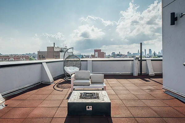 Rented by Nooklyn NYC LLC | media 48