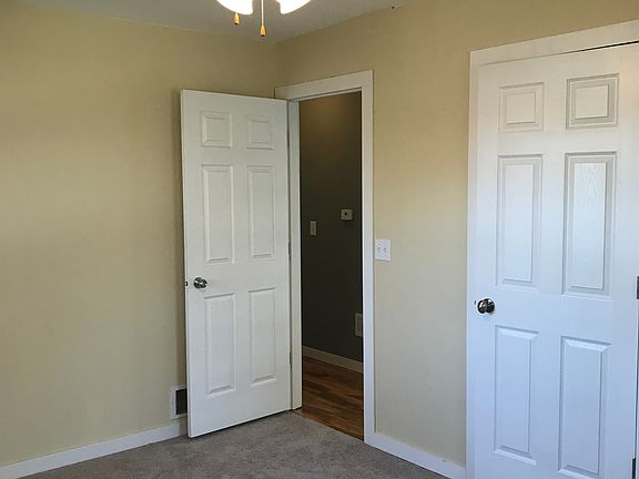 5th image of 2226 W 55th St