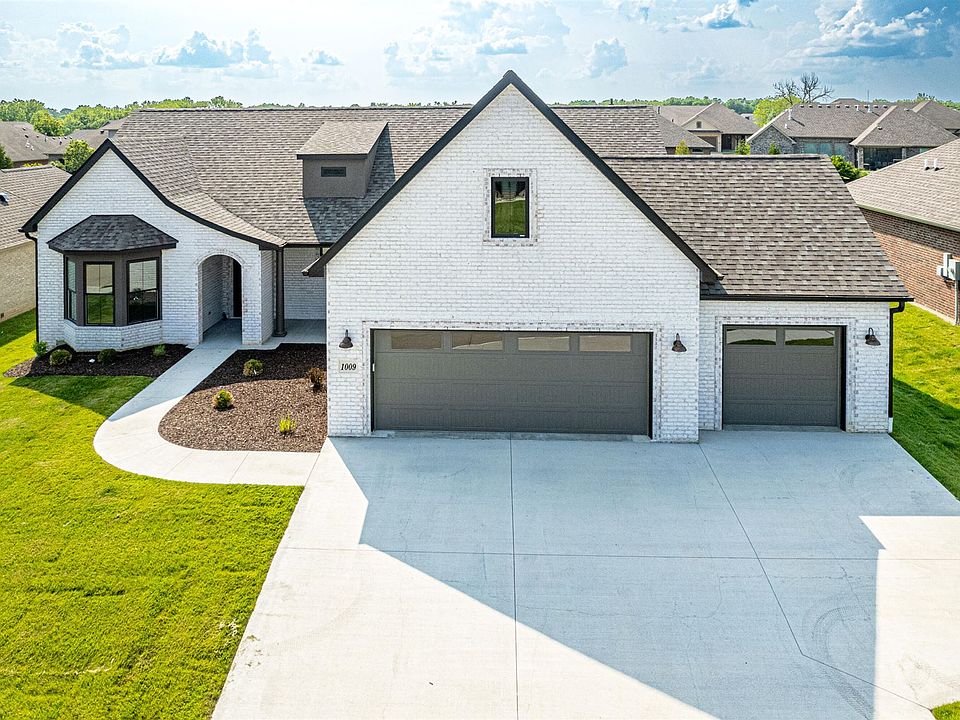 1st image of 1009 Caymus Ct