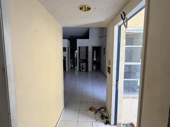 7420 NW 34th Street, Lauderhill, FL 33319