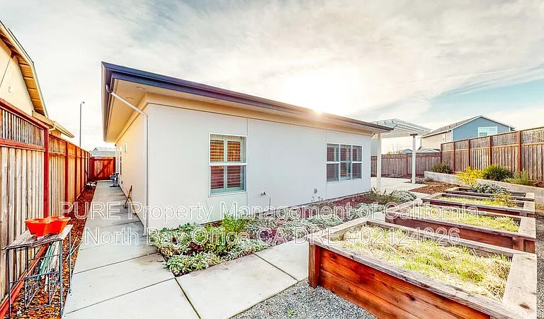 1949 San Salvador Dr — Photo 38