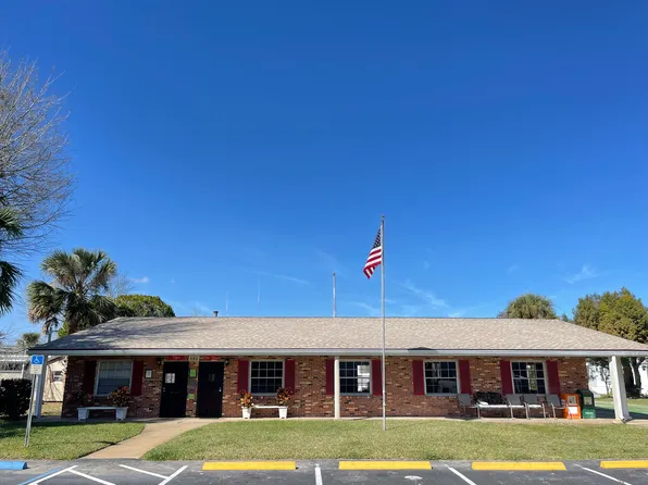 Prime XL Plan, Life Village